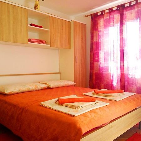 Guest House Kate Млини Экстерьер фото