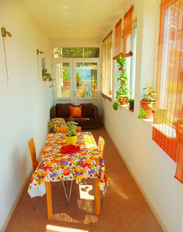 Guest House Kate Млини Экстерьер фото