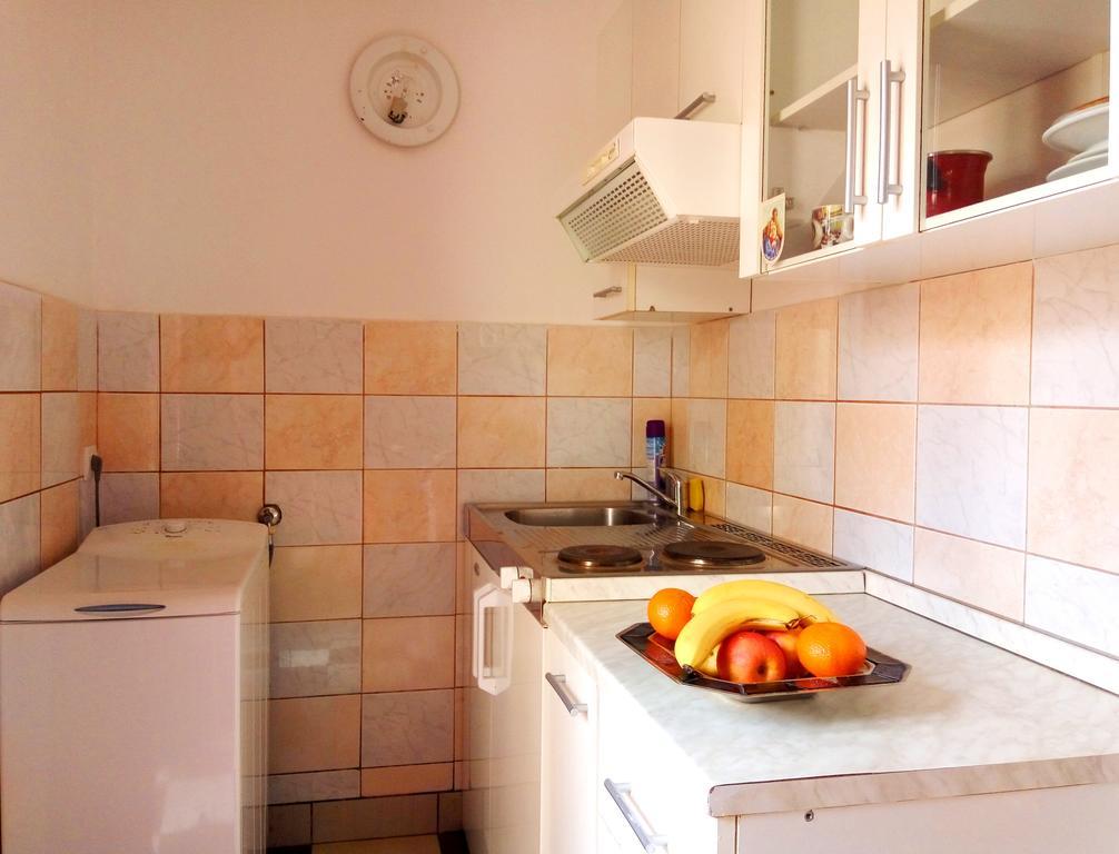 Guest House Kate Млини Экстерьер фото